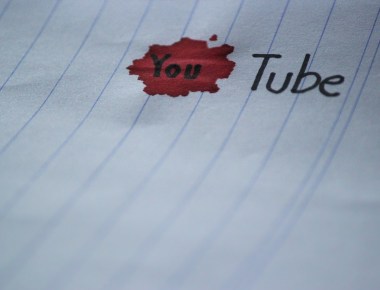 Fonte imagem: https://pixabay.com/photos/youtube-youtube-on-the-paper-1566116/#_=_